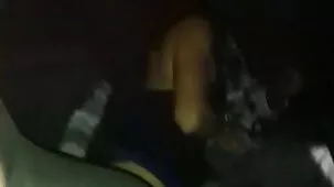 Dos bellezas glamorosas se follan el coño mientras el chico muy zorras caseros se las folla por el culo