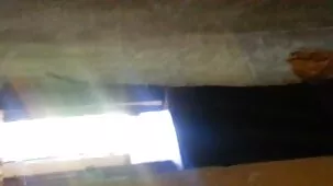 El marido filmó una mamada xxx zorras muy zorras casera realizada por su lujuriosa esposa y filmada de cerca mientras eyacula en la boca de su tetona esposa