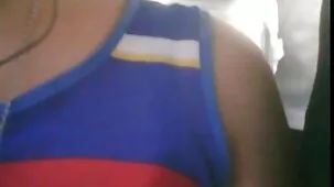 Los estudiantes celebran el final de la sesión y organizan una muy zorras gratis orgía salvaje de Swingers en el apartamento