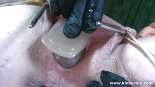 Hombre rico barbudo besa a dos putas ver videos de zorras gratis de látex