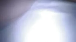 Mostrando que no hay bragas debajo de zorras mexicanas xxx la falda, asiática besada con un consolador artificial