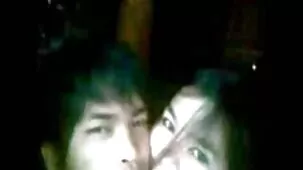 Swingers maduros sedujeron a un hombre con alcohol, para besar a su esposa videos cortos muy zorras frente a su marido