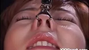 El teniente del FSB-MUP obligó a un videos de sexo zorras joven borracho a chupar una polla en la orilla del río