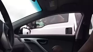 Petra zoŕras experimenta con un extraño en un parque checo