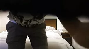 Riley Reed humilla a un cornudo muyzorrasyputitas besándose y follando con un negro enorme