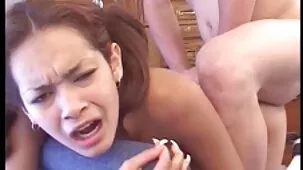 Gordito peliculas xxx gratis muy zorras se llena de alegría de cachorro con un gran pene en el culo