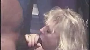 La decoración muy zorras hd facial debe ganarse con el sexo anal en tríos