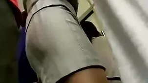 Beso Beso Chico acepta follar a xxx porno muy zorras una rubia solo después de que ella le lame el culo