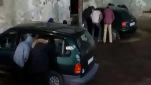 Jasmin zorras cojiendo de Rostov besó a dos miembros en turistas extranjeros anales