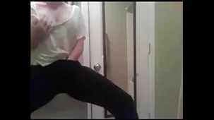 Las chicas del mercado quieren convertirse en estrellas porno y serán besadas por xxx zorras infieles todos los agujeros en el casting