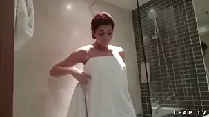 Era una vecina humilde, se convirtió en una belleza anal zorros xxx con un burro roto en cámara