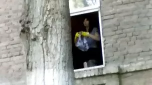 Hombre cultural de San Petersburgo en fundición de videos zorras follando madera convertido en puta anal