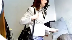 Soy una modelo de moda kazaja, vete a la mierda. En una sala griega debajo de un club nocturno en los años zorras xxx 80